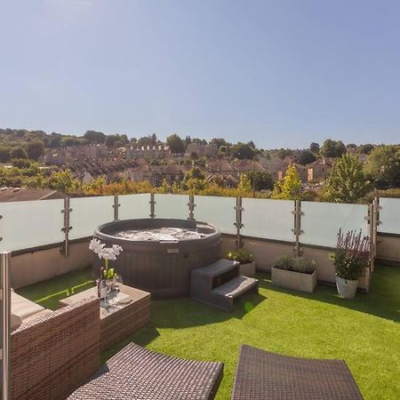 Stylish Penthouse Apartment With Hot Tub Bath Eksteriør billede