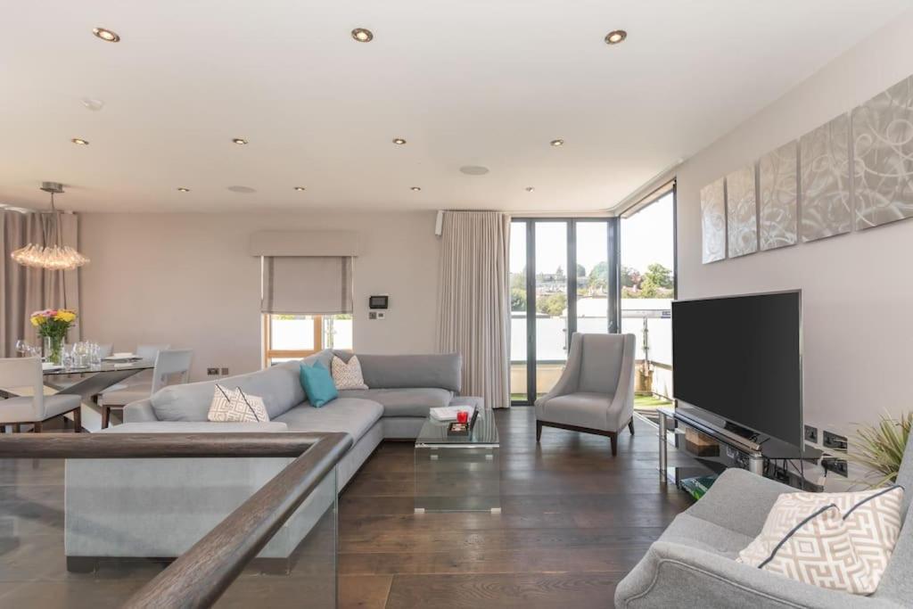 Stylish Penthouse Apartment With Hot Tub Bath Eksteriør billede
